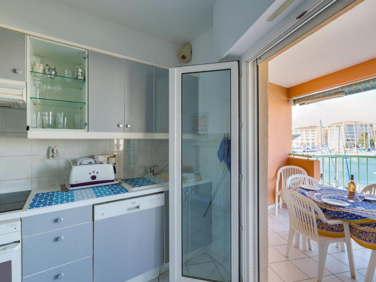 Apartment Les Cariatides By Interhome Fréjus